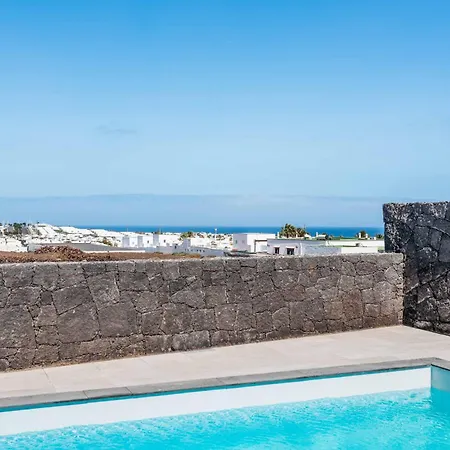 Bernadette Villa Puerto del Carmen (Lanzarote)